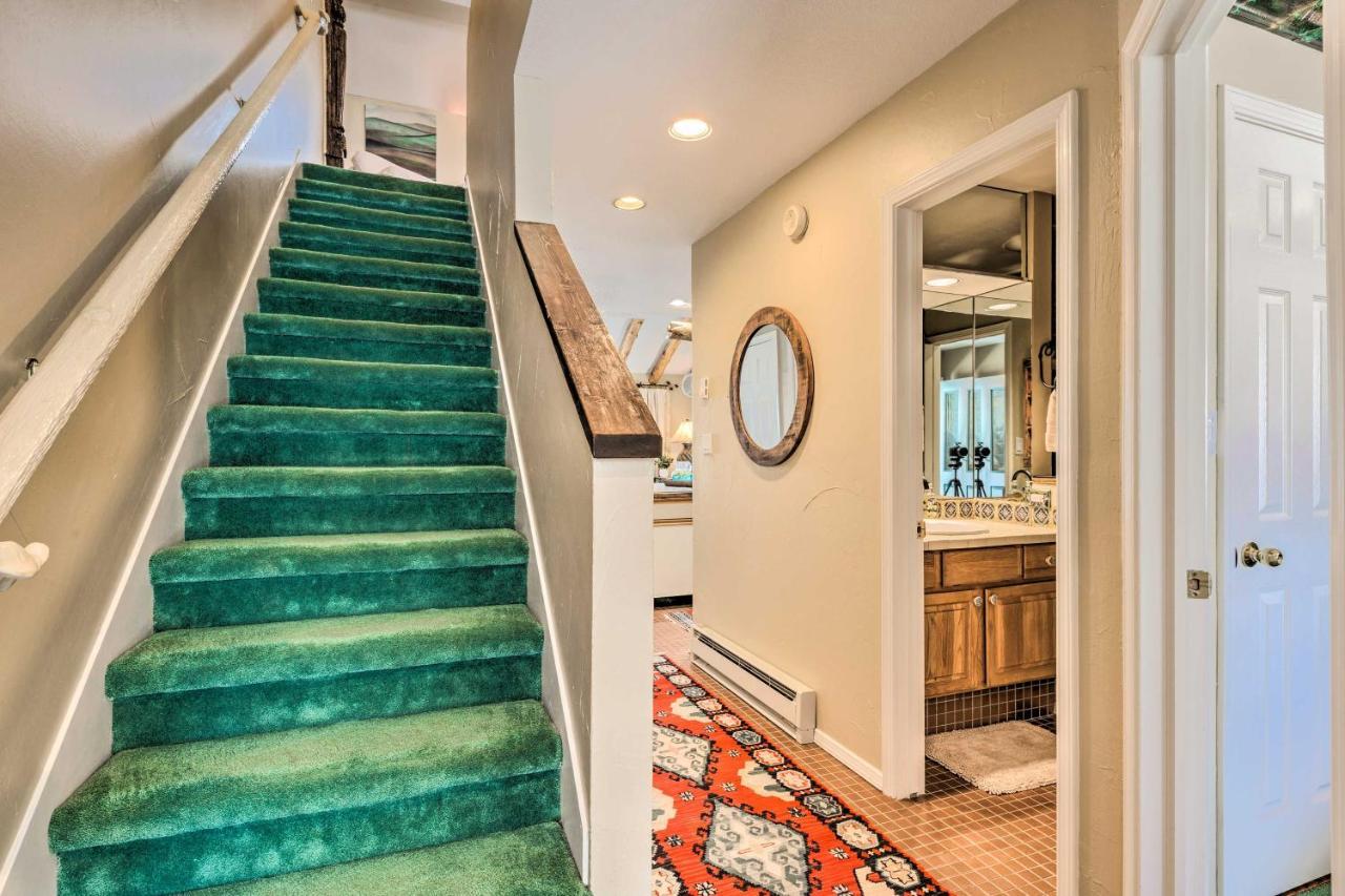 Eclectic Home With Deck 4 Miles To Ski Cloudcroft! ภายนอก รูปภาพ
