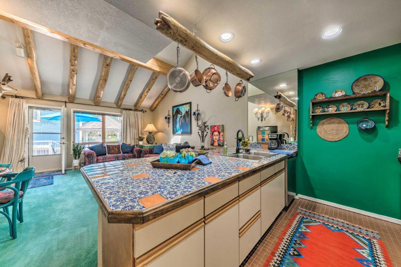 Eclectic Home With Deck 4 Miles To Ski Cloudcroft! ภายนอก รูปภาพ