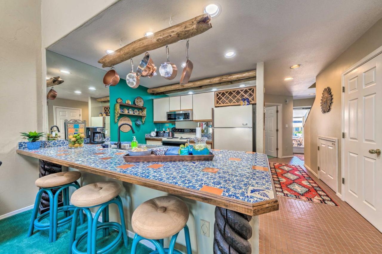 Eclectic Home With Deck 4 Miles To Ski Cloudcroft! ภายนอก รูปภาพ