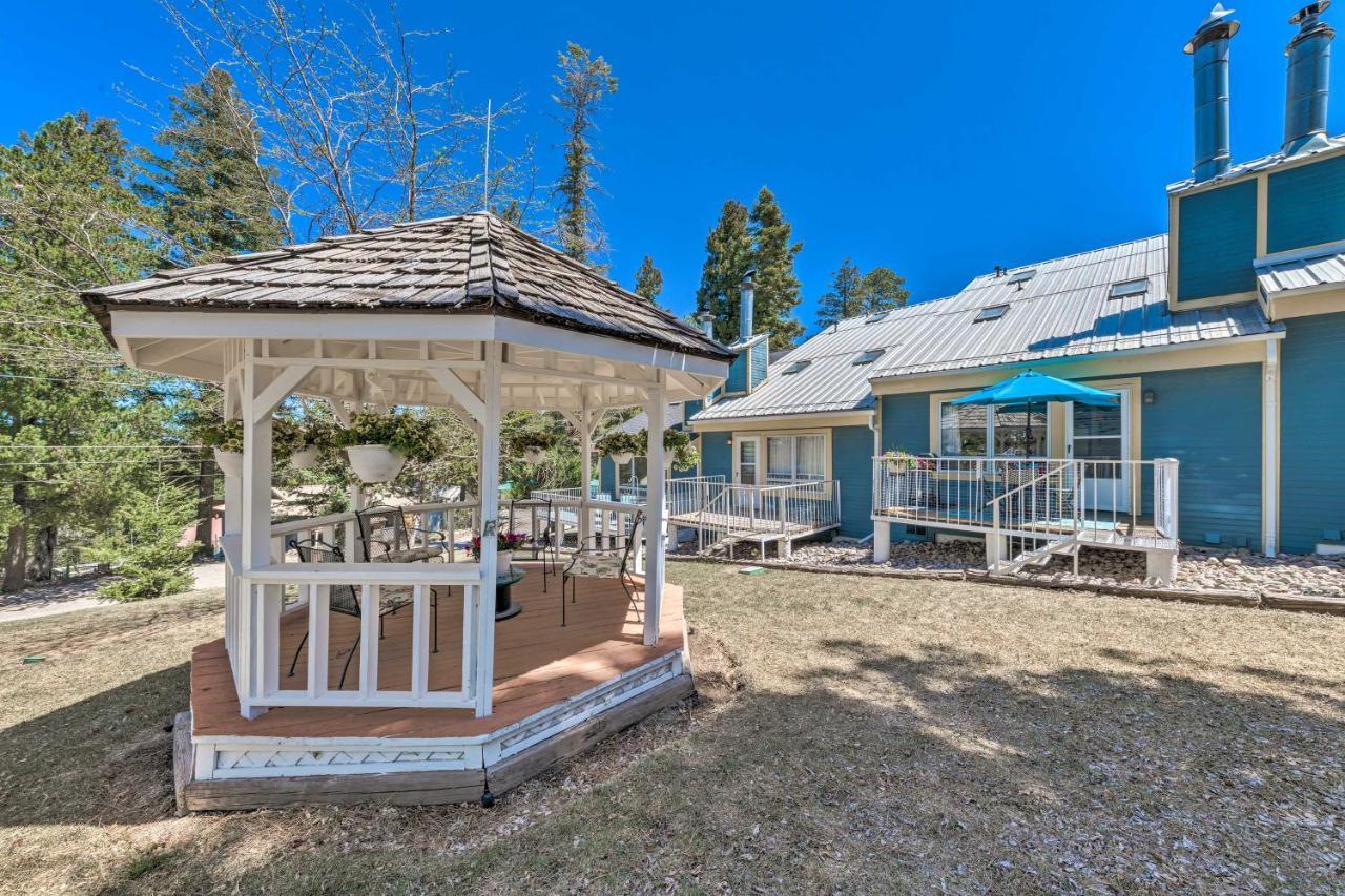 Eclectic Home With Deck 4 Miles To Ski Cloudcroft! ภายนอก รูปภาพ